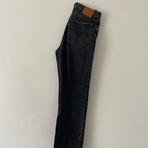 Levi’s rib cage straight black jeans